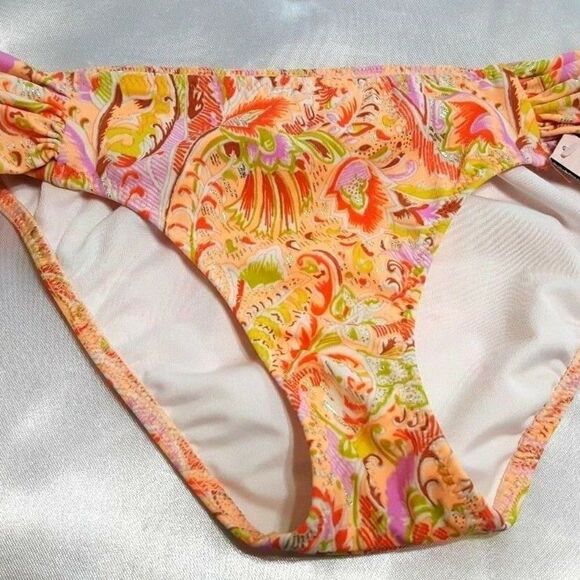 1240 XSMALL VICTORIA'S SECRET Very Sexy Florall Swim Bottom NWT - Picture 1 of 2